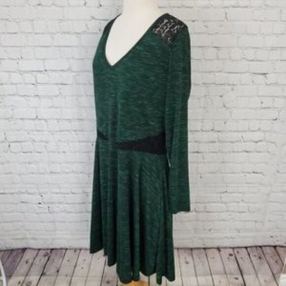 YUMI KIM 𝅺V-Neck Long Sleeve Dress Green 10 12 REVOLVE - Picture 2 of 9